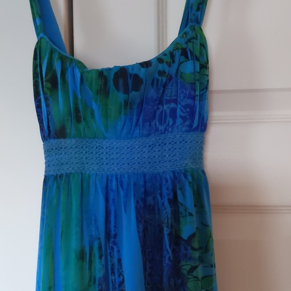Blue and green sleeveless dress size small. - Picture 2 of 4